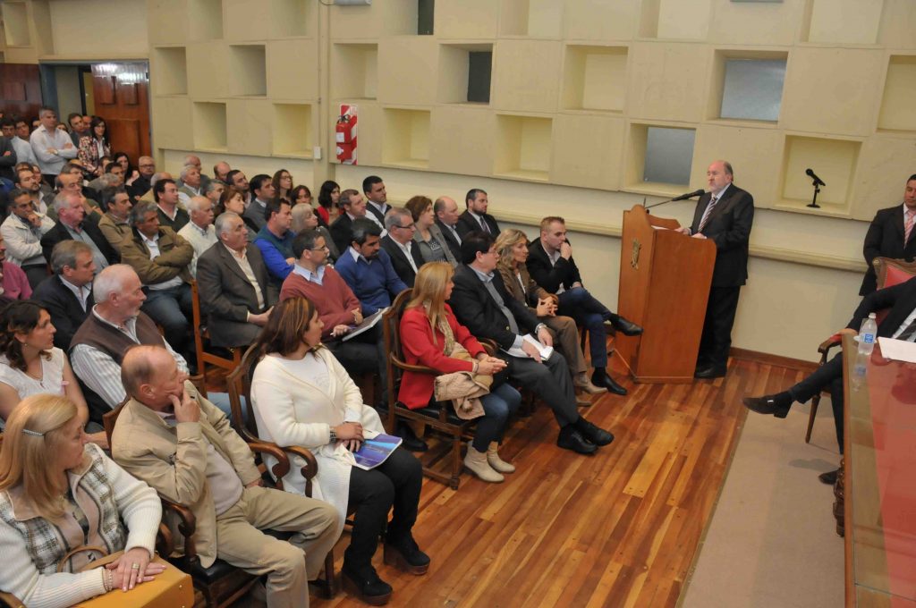 campan%cc%83a-defensa-del-trabajo-1